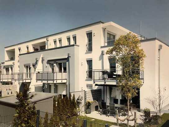 Top 2-Zi.-D.achgeschosswohnung, 1A Ausstattung mit Balkon und EBK in Gilching