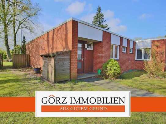 RESERVIERT - Großzügiger Atrium-Bungalow mit ca. 196 m² Wohn/Nutzfl. großem Grundstück und TG in Top