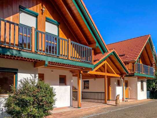 Mehrgenerationenhaus / Vermietung / Airbnd - Einmaliges Hausesemble in idyllischer Lage