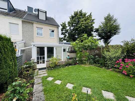 M'GLADBACH-WICKRATHBERG
FAMILIENFREUNDLICHES ZUHAUSE MIT GARTEN UND CARPORT IN IDEALER LAGE!