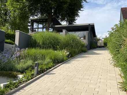 Von privat: Einzigartiges Anwesen mit Traumblick