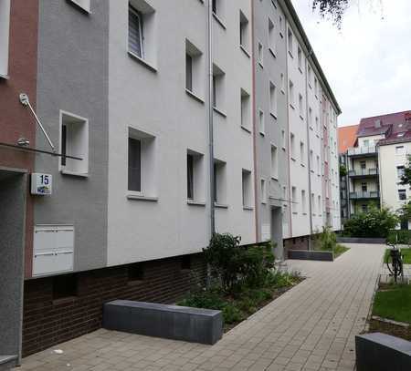 Erstbezug nach Modernisierung! Schöne 2 Zimmerwohnung mit Balkon in Hannover-Stöcken