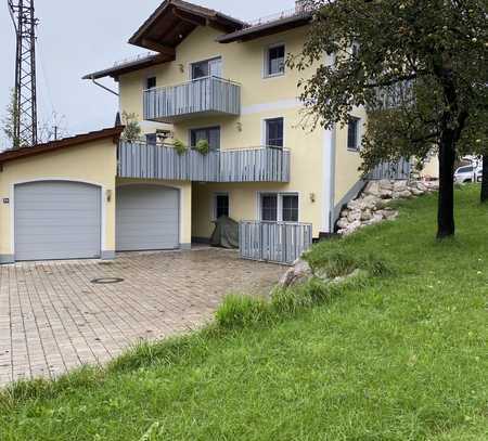 3½-Zimmer-OG-Wohnung, Neubau 2021, Süd- und Westbalkon mit Bergblick im Ortsteil Schmidhausen.