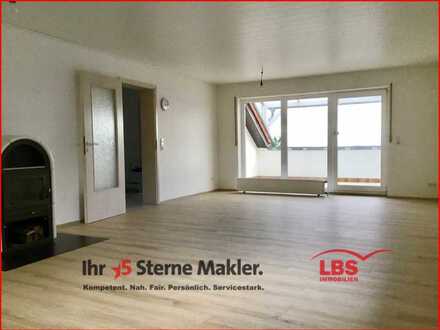 Helle, 3 ZKB DG mit Loggia über den Dächern von Kibo
