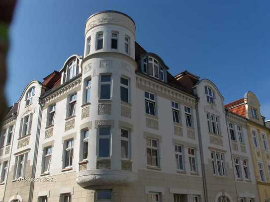 Großzügige 2- Zimmerwohnung mit Balkon in Dessau- Nord