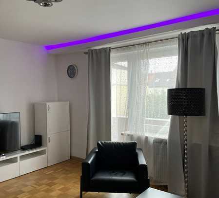 Geschmackvolle, modernisierte 2-Zimmer-Wohnung mit gehobener Innenausstattung mit EBK in Hannover