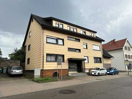 MFH in Dobel mit 5 Wohnungen, 3 Garagen, Grundstück - Rendite über 8 %