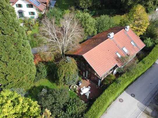 Einzigartiges Architektenhaus in idyllischer Lage nahe dem Ammersee