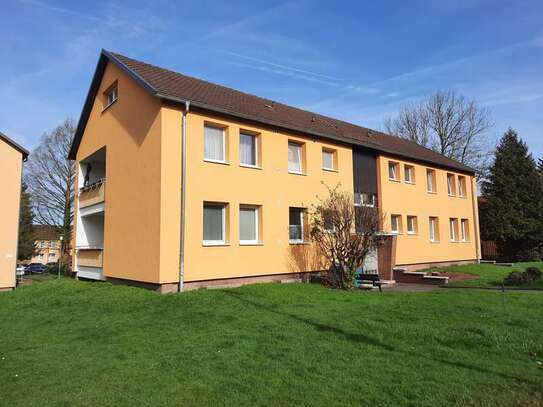 Wohnung im Erdgeschoss mit Balkon ab sofort