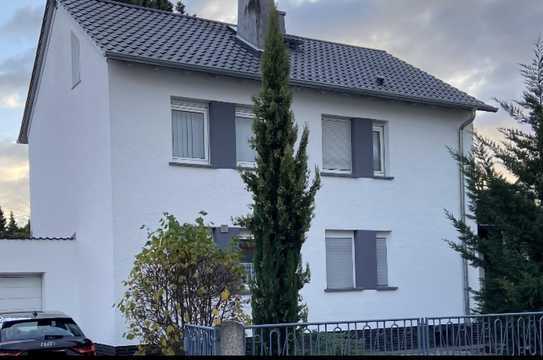 Direkt vom Eigentümer Einfamilienhaus mit 4 Zimmer + Ausgebautes Dachgeschoss und EBK in Griesheim