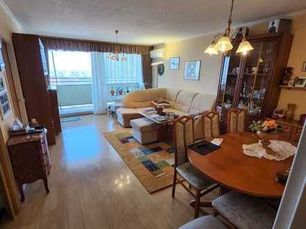 Schöne Zweizimmerwohnung mit großem Balkon bereit zum Einzug!