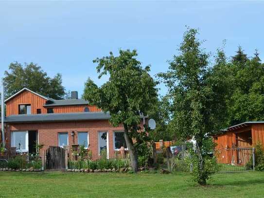 ruhige Lage - Ostseenähe - topp saniert - Haus - Bungalow - Garage