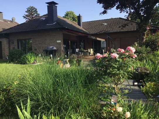 Einfamilienhaus mit unverbaubarer Fernsicht , Urlaubsfeeling und top Lage für die kleine Familie