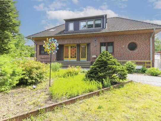 Zweifamilienhaus mit Garten und Top-Potenzial in gut angebundener Lage