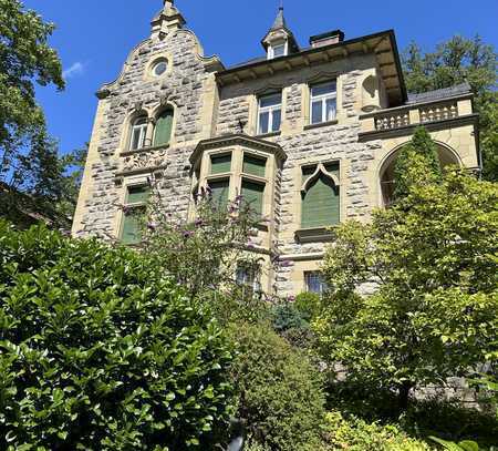 Herrschaftliche Villa im Stil der Neurenaissance in zentrumsnaher Lage von Bad Kissingen