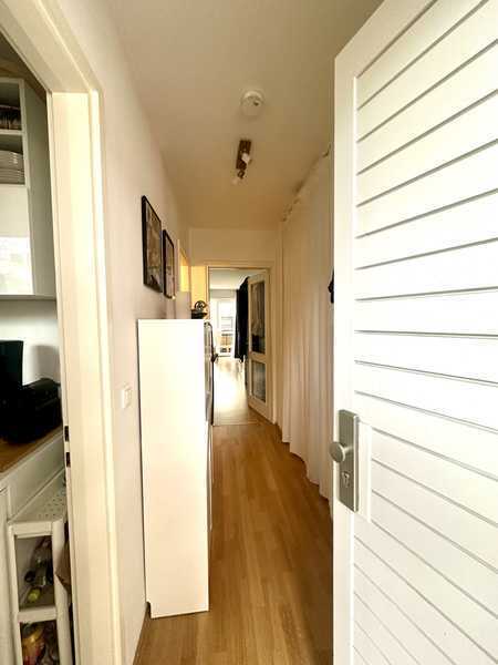 Bestlage Schwabing; helle, großzügige und geräumige Wohnung mit Balkon