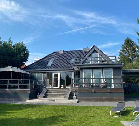 Geräumige, günstige 7-Zimmer-Villa mit gehobener Innenausstattung und EBK in Scharbeutz