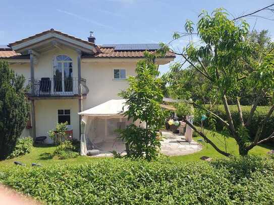 Tolles Einfamilienhaus mit Einliegerwohnung in Feldkirchen-Westerham (Ortsteil Feldolling)