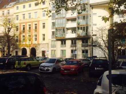 Tiefgaragenstellplatz/Doppelhubbühne