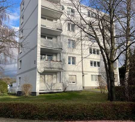 Helle , geräumige und sanierte 2 Zimmer Wohnung in Bergisch Gladbach -Paffrath