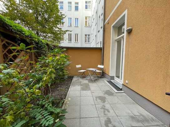 Stuckaltbau im Kastanienkiez mit Terrasse