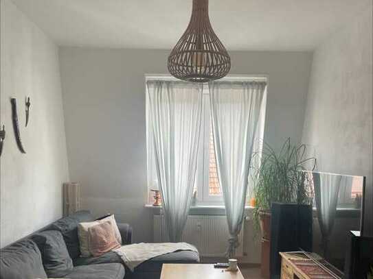 Modernisierte 2-Raum-Wohnung mit Einbauküche in Mannheim