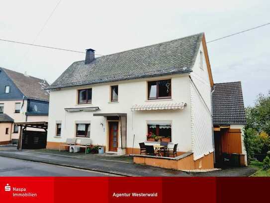 Westerburg: Einfamilienhaus mit Scheune, Garten, Garage und Carport