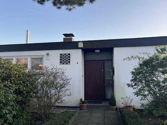 Heller, ebenerdiger, energetisch sanierter 4,5-Zimmer-Bungalow in Reinbek