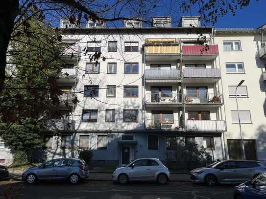 Schöne 2-Zi-Wohnung mit Einbauküche und Balkon, 55,70 qm, Karlsruhe-West, vermietet