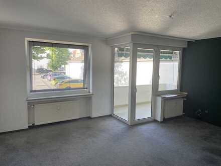 Helle, gut geschnittene 3-Zimmerwohnung mit Süd-Loggia