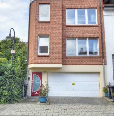 Exklusives Reihenhaus in der Neustadt mit gehobener Ausstattung, Dopprlgarage, Glasfaser, ..