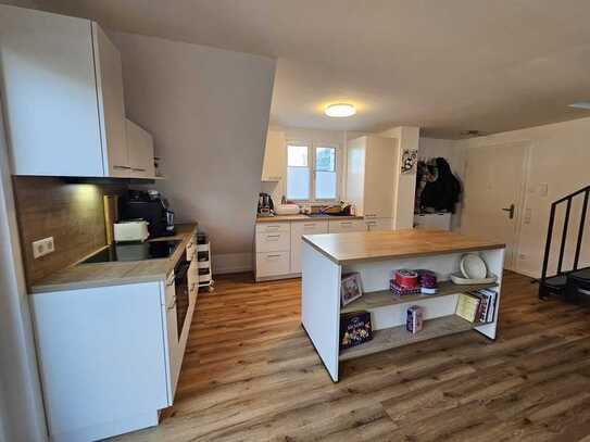 ++ Junges Glück -Ideal für Paare oder Kleinfamilie ++ 3 ZW im 1. OG, Aufzu, Balkon u. Tiefgarage ++