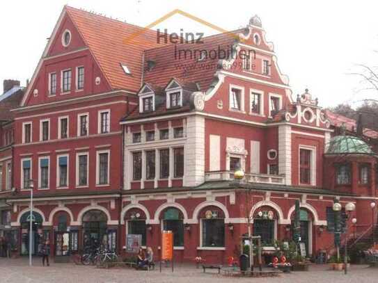 Praxisfläche im traditionsreichen Bergischen Löwe 1. Haus am Platz am Konrad-Adenauer-Platz !!!