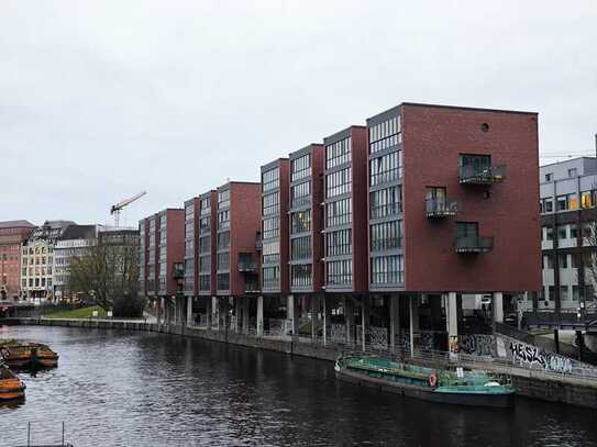 Maritimes Waterloft Studio in bester Citylage mit Blick auf Elphi, Alsterfleet und Hafencity