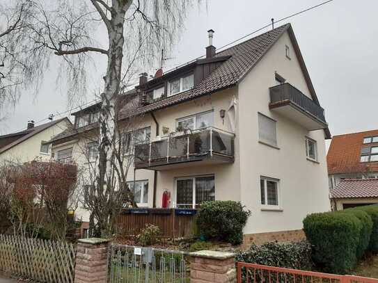 Sonnige 3-Zimmer-Wohnung mit Terrasse + Garage in Stuttgart