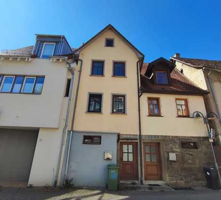 Klein - Fein - Mein: Schnuckeliges Reihenmittelhaus an der Öhringer Stadtmauer!