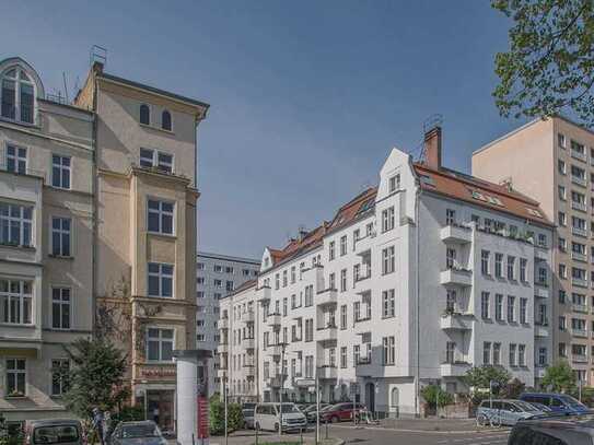 KERNSANIERTE & FUßBODENHEIZUNG 2-3 Zimmer-Wohnung in Berliner ALTBAU