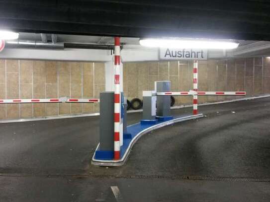 Tiefgaragenstellplatz im Zentrum zu vermieten