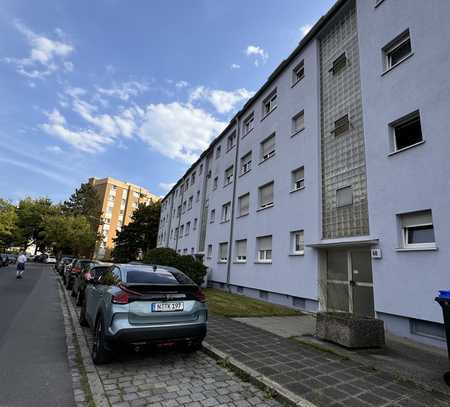 Geschmackvolle 3-Raum-Wohnung mit gehobener Innenausstattung mit Balkon in Nürnberg