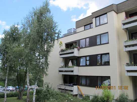 Schöne, großzügige 2,5-Zimmer Wohnung in Stadtnähe