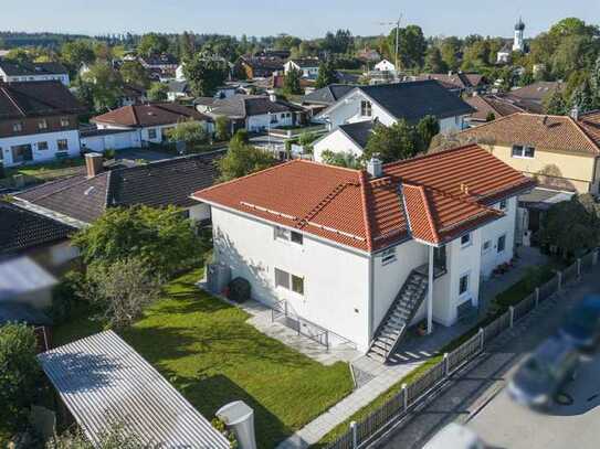 LUXUSKLASSE: energieeffizientes Zweifamilienhaus in Brunnthal