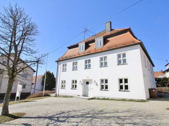 Außergewöhnliche Terrassenwohnung im Einzelbaudenkmal mit EBK, Parkett und Tageslichtbad