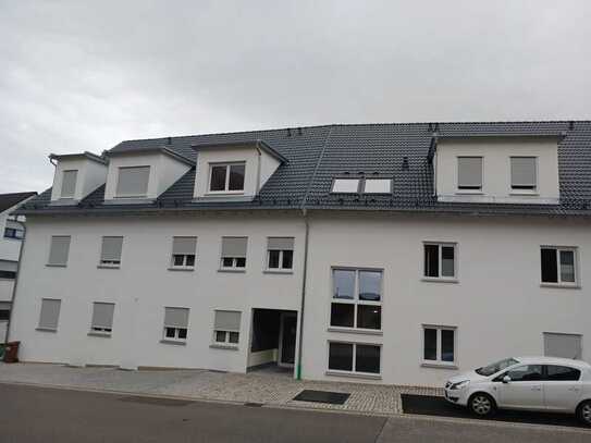 3-Zimmer-Neubau-Mietwohnung in zentraler Ortslage