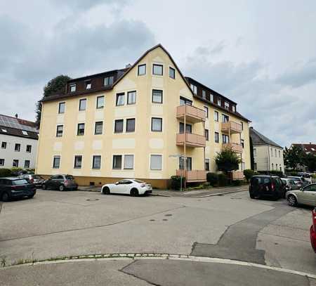 IMMO LOVE Pfersee- Provisionsfreie ETW mit 4 ZKB, 79qm, EBK, Balkon!