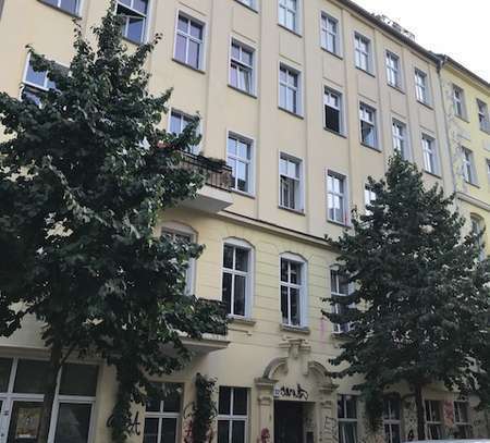 Sanierte & möblierte großzügige 2-Zi.-Wohnung im Samariterviertel mit Balkon von Privat