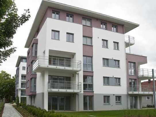 Geräumig- /Helle 3,5-Zimmer-Wohnung mit Balkon