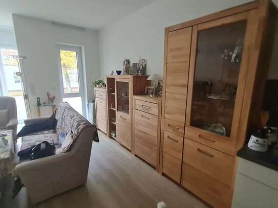 Senior/in als Nachmieter für altersgerechte Wohnung vollmöbliert