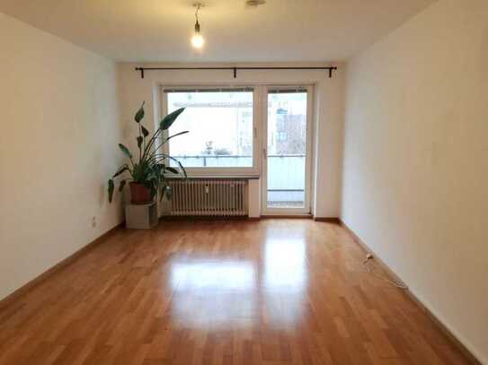 München/BMW-Nh, Helle, großzügige 2-Zimmerwohnung mit Wohnküche und Westbalkon