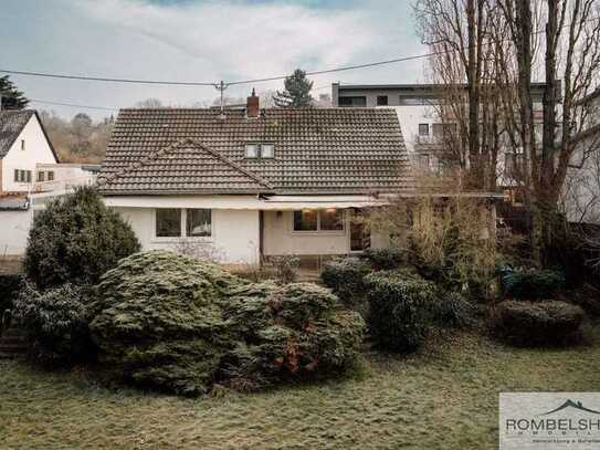 Modernes Einfamilienhaus mit hochwertiger Aussattung und großzügigem Grundstück