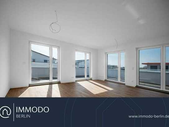 ⭐️ Dachgeschoss-Neubau-Traum in Teltow - Helle 3 Zimmer designer Wohnung mit sonnigem Balkon & G-WC